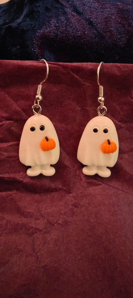 Charlie Brown Ghosts